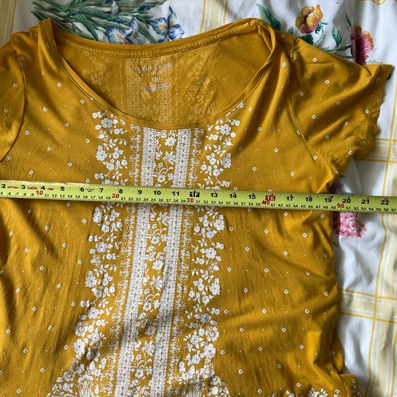 - Lucky Brand scoop neck tee - Picture 5 of 7